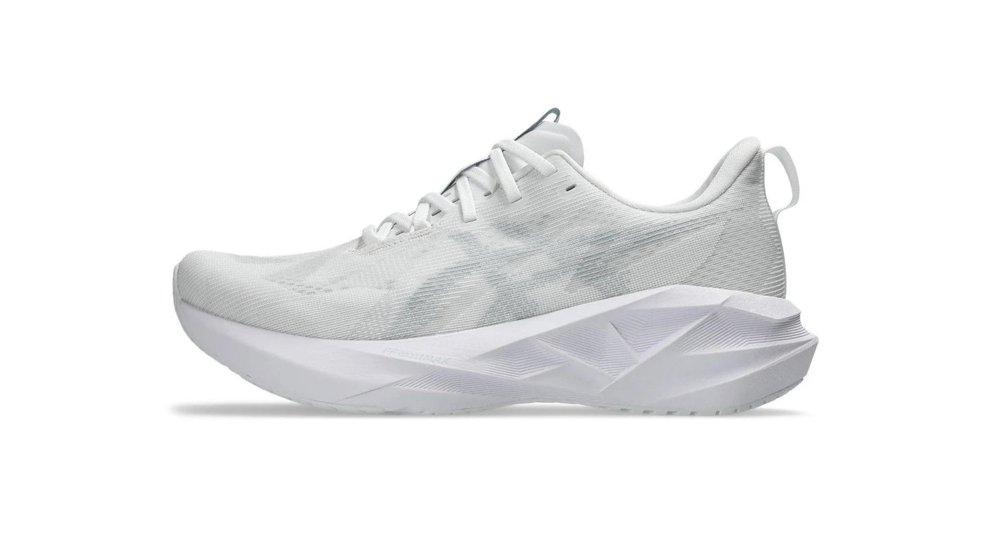 Asics Novablast 5 'White / Piedmont Grey'