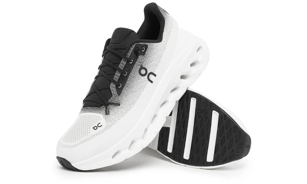 On Cloudtilt "Black/Ivory"