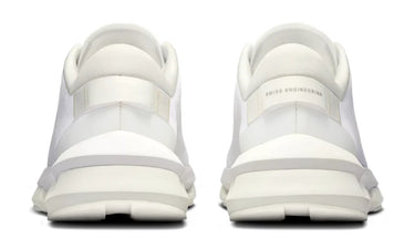 On Cloudzone 'Triple White'