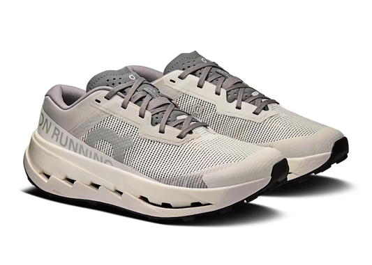 On Cloudultra 3 "Rock / White"