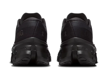 On Cloudmonster 3 "Black"