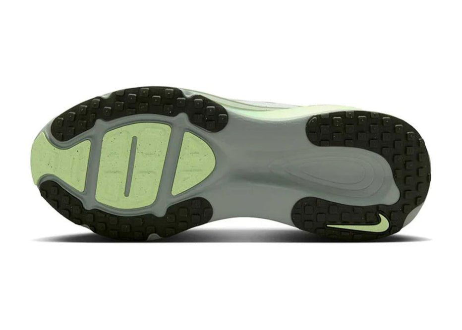 Nike Vomero 18 'Light Silver/College Grey-Barely Volt'