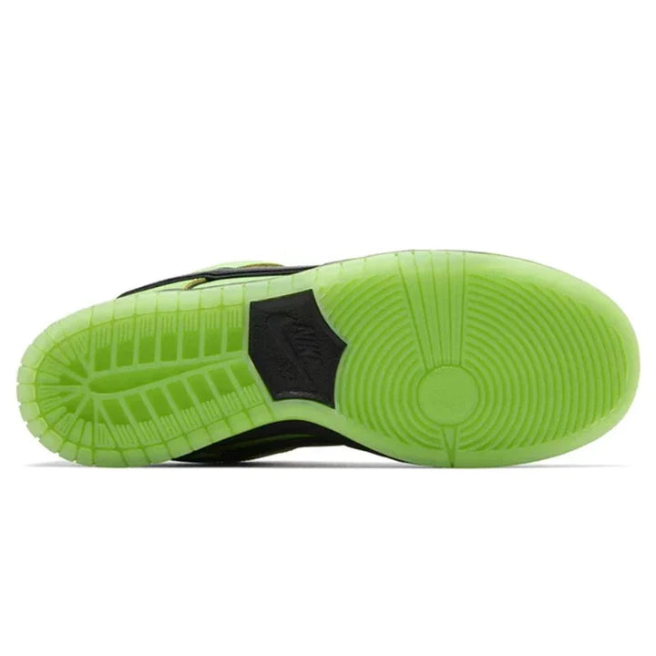 NIKE SB DUNK LOW "POWERPUFF GIRLS- BUTTERCUP"