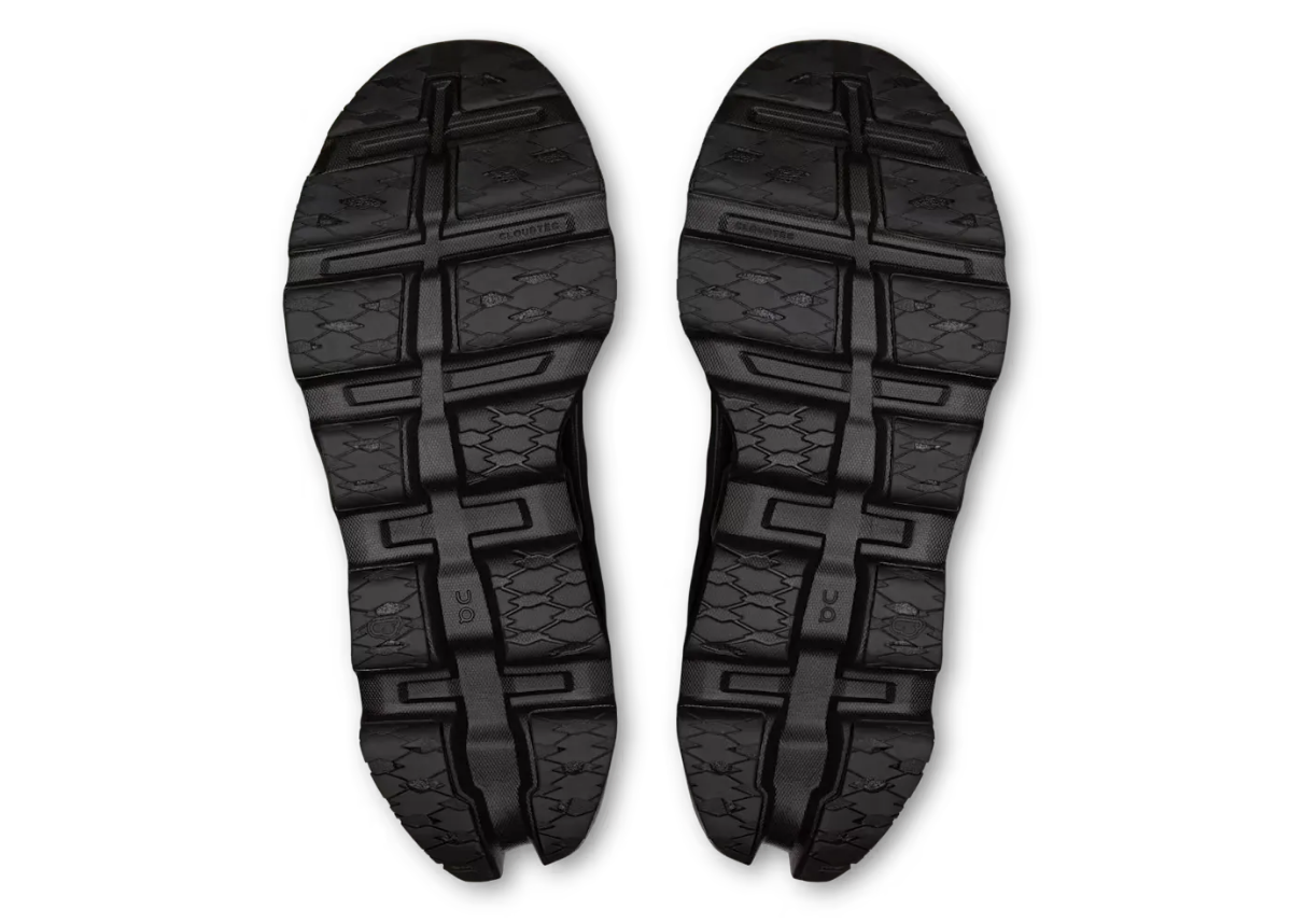 On Cloudmonster 3 "Black"