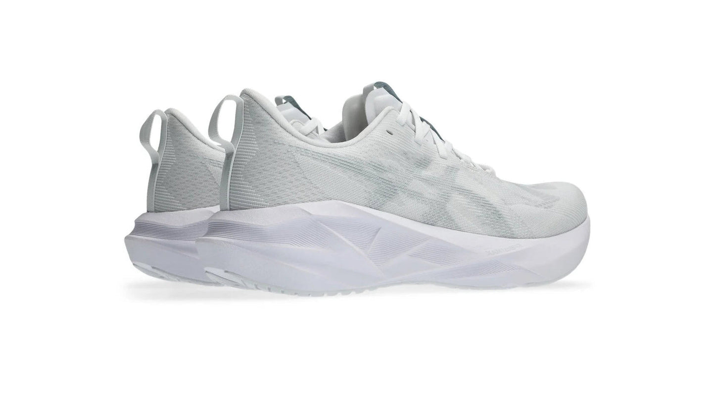 Asics Novablast 5 'White / Piedmont Grey'
