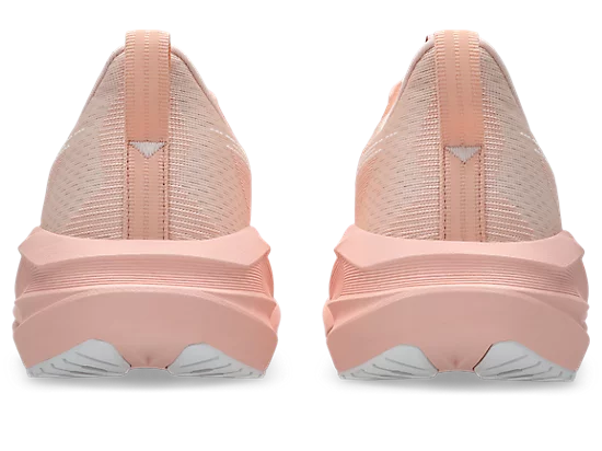 Asics Novablast 5 "Pink"