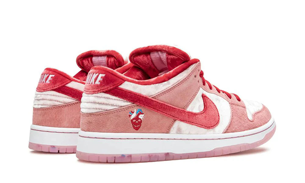 Nike SB Dunk Low Pro "Strangelove"