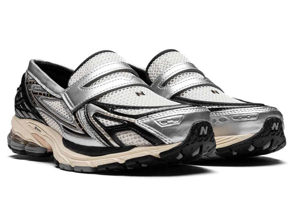 New Balance Mocassins 1906 "Silver Metallic with Black"