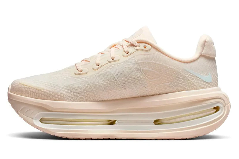 Nike Vomero Premium "Chalk / Pale"