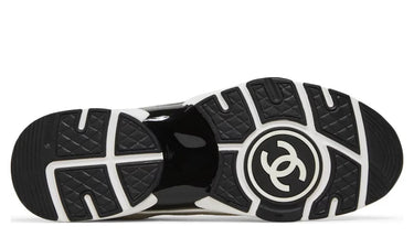 Chanel Mesh, suede & grained calfskin "White/Black"