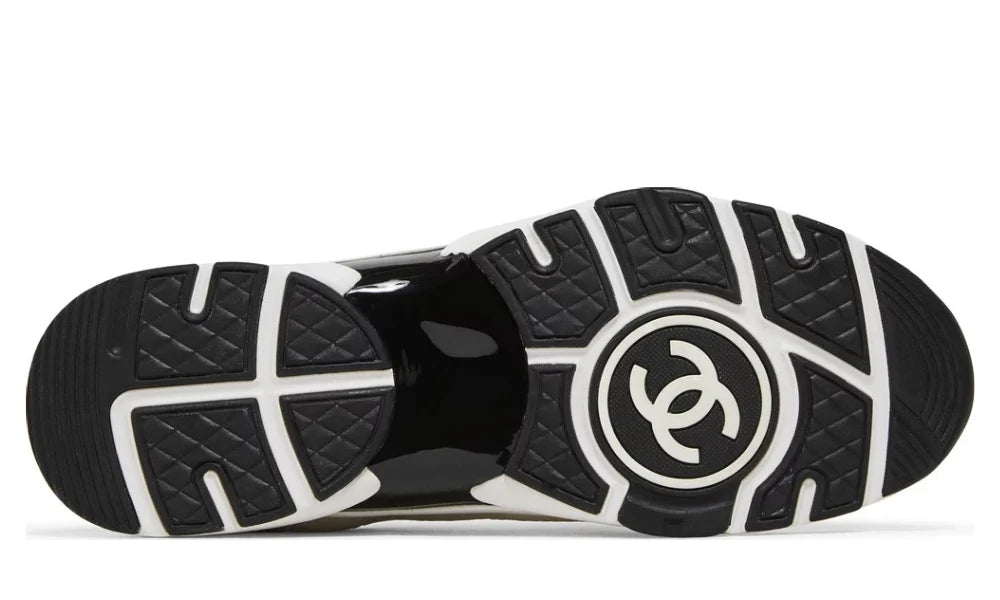 Chanel Mesh, suede & grained calfskin "White/Black"