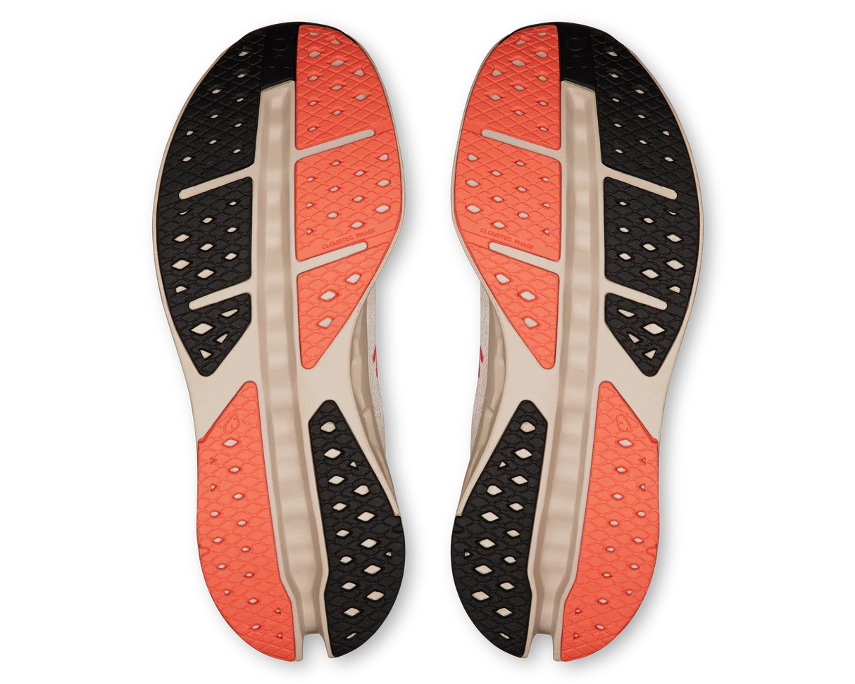 On Cloudsurfer Max 'Ivory / Salmon'