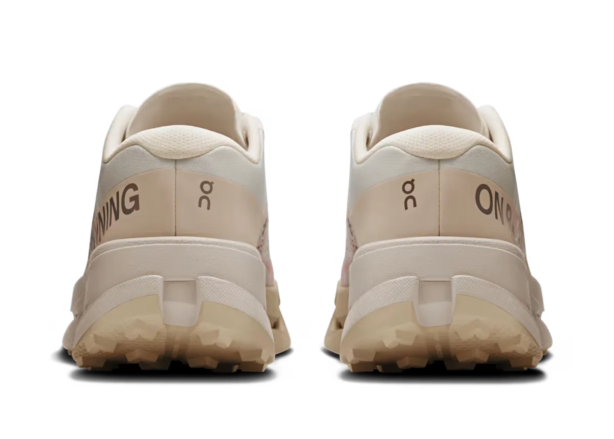 On Cloudultra 3 "Ivory / Pearl"