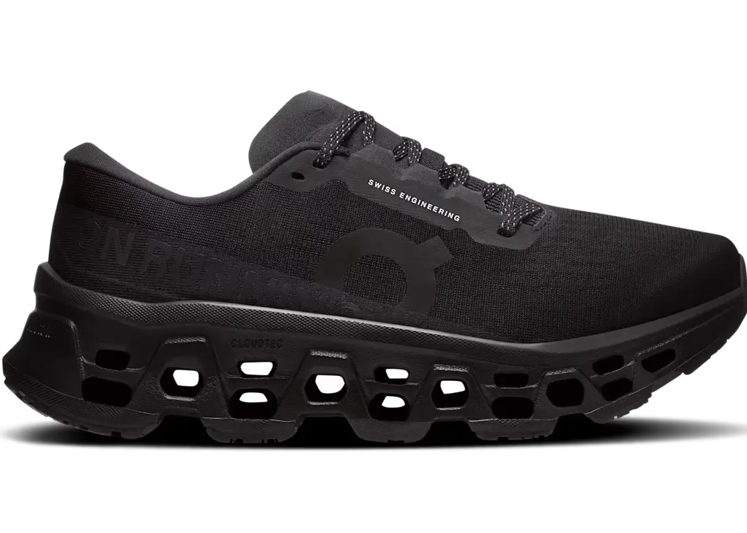 On Cloudmonster 3 "Black"
