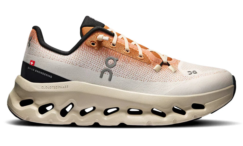 On Cloudtilt 'Ivory Almond'