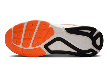 Nike Structure 26 "Orange"