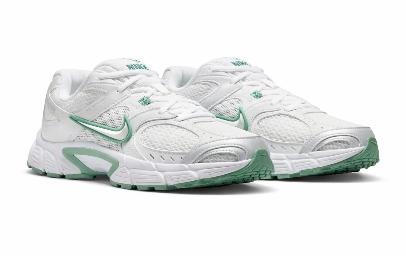 Nike V5 RNR "Summit White/Vast"