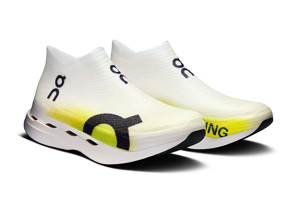 On Cloudboom Strike LightSpray "White / Lime"