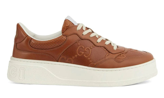 GUCCI logo-embossed sneakers