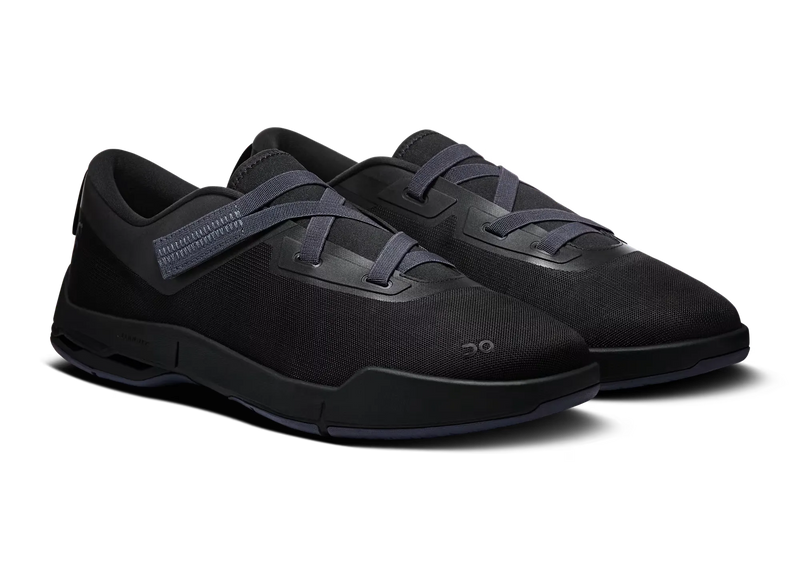 On Cloudnova Moon "Black"