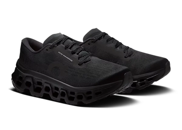On Cloudmonster 3 "Black"