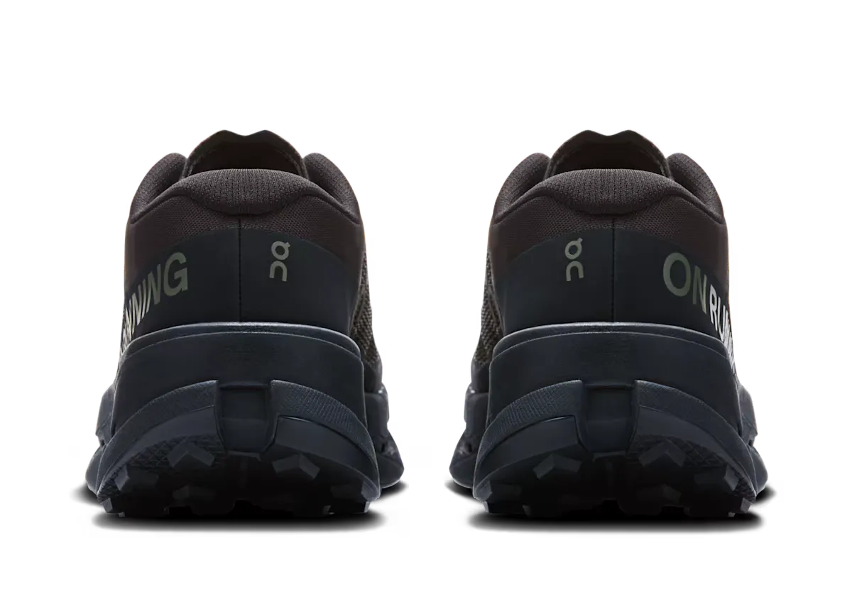 On Cloudultra 3 "Black"