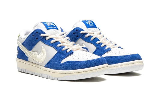 SB Dunk Low "Fly Streetwear - Gardenia"