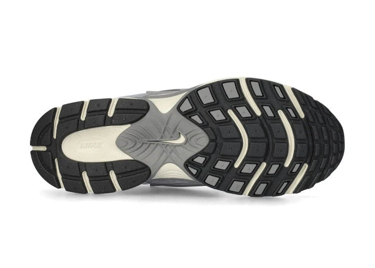 Nike V5 RNR "Cement Grey/Grey Fog/Light Orewood Brown"