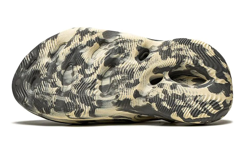 Adidas Yeezy Foam RNNR âMXT Moon Greyâ sneakers â EBITAF